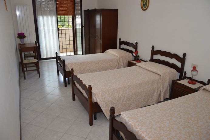 Imagen de la habitación del Domus Achille Fosco - Casa per Ferie. Foto 8