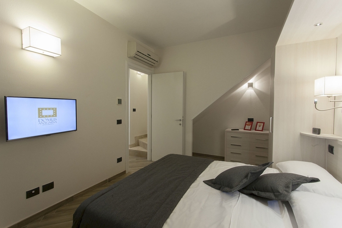 Imagen de la habitación del Domus Anagnina. Foto 13