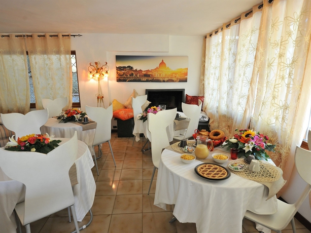 Imagen del bar/restaurante del Domus Domiziana. Foto 2