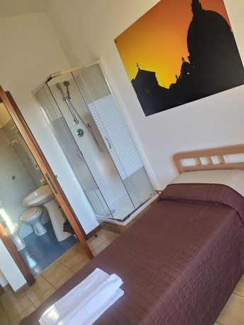 Imagen de la habitación del Domus Getsemani. Foto 6