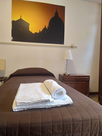 Imagen de la habitación del Domus Getsemani. Foto 16