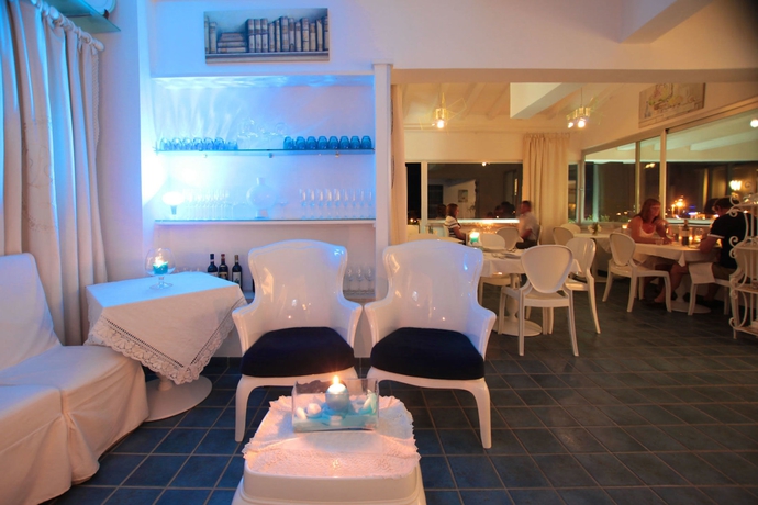 Imagen del bar/restaurante del Domus Lina. Foto 4