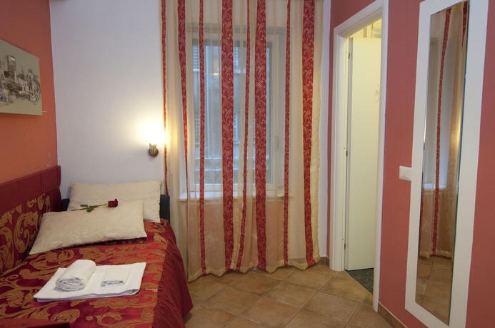 Imagen de la habitación del Domus Prati. Foto 9