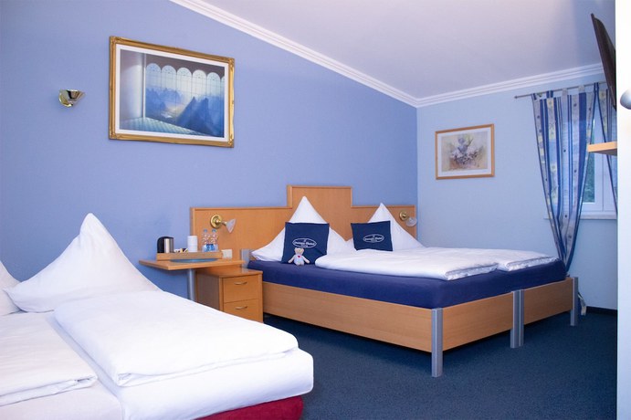 Imagen de la habitación del Donauhotel. Foto 10