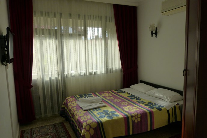 Imagen de la habitación del Donmez Hotel. Foto 5