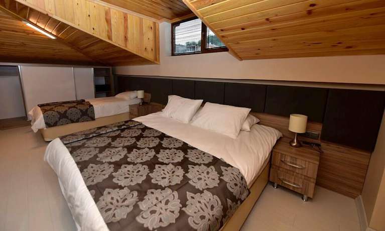 Imagen de la habitación del Dora Hotel. Foto 13