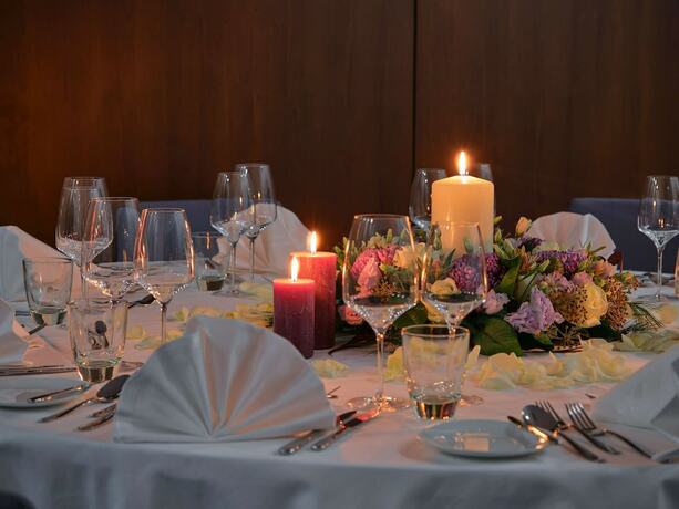 Imagen del bar/restaurante del Dorint Parkhotel Frankfurt - Bad Vilbel. Foto 14
