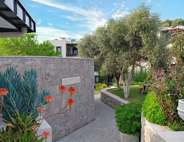 Imagen de los interiores del Dorman Suites Hotel. Foto 18