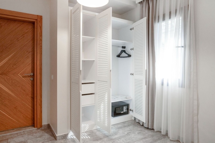 Imagen de la habitación del Dorman Suites Hotel. Foto 11