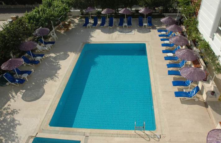 Imagen de la piscina del Doruk Hotel and Suites. Foto 20
