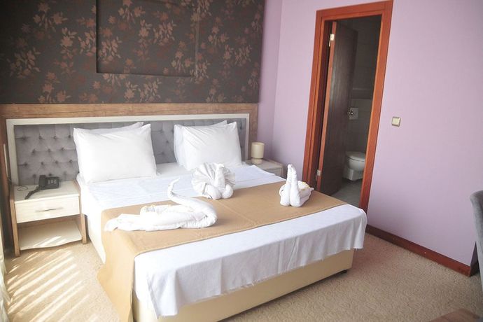 Imagen de la habitación del Dragos Resort Hotel Spa Restaurant. Foto 4