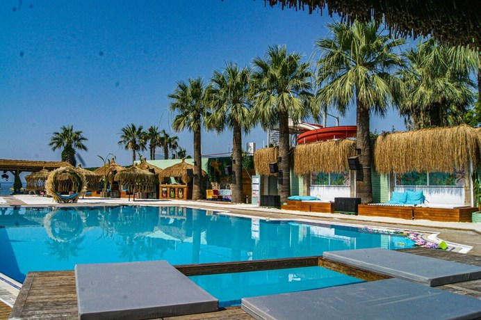 Imagen de la piscina del Dream Palace Hotel - Adults Only. Foto 16