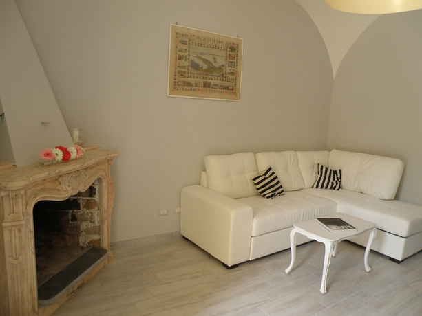 Imagen de los interiores del Dreaming Sorrento Suites. Foto 7
