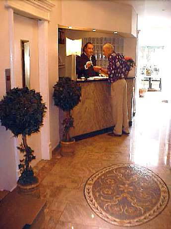 Imagen de los interiores del Drei K&ouml;nige Dom Hotel. Foto 18