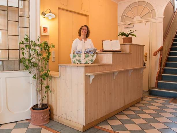 Imagen de los interiores del Duckys Restaurant Events Hotel. Foto 20