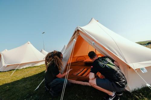 Imagen general del Duke Travel Official TT Glamping - Douglas. Foto 9