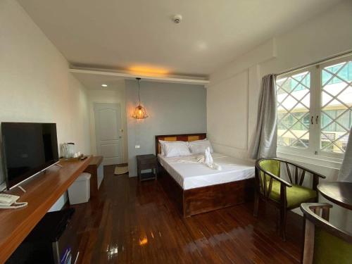 Imagen de la habitación del Dumaguete Seafront Hotel. Foto 20