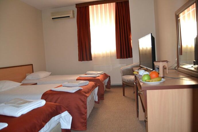 Imagen general del D&uuml;zce Han Otel. Foto 6