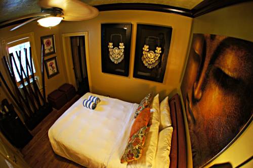 Imagen de la habitación del Duval Inn. Foto 4