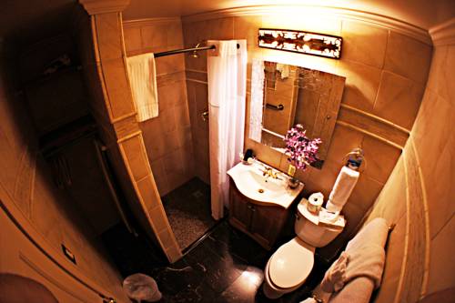 Imagen de la habitación del Duval Inn. Foto 6