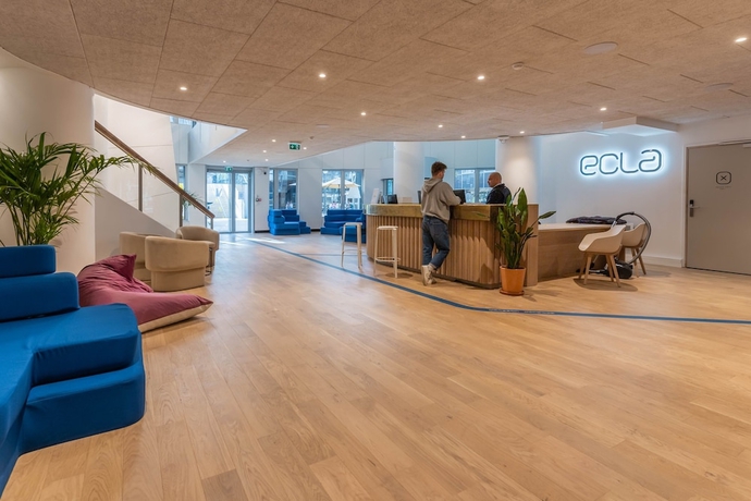 Imagen de los interiores del ECLA Noisy Le Grand. Foto 16