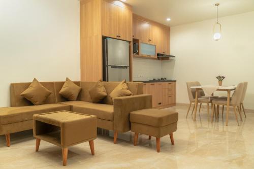 Imagen de la habitación del EL Suites Berawa. Foto 15