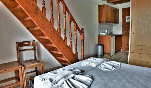 Imagen de la habitación del ELPIDA HOTEL. Foto 9