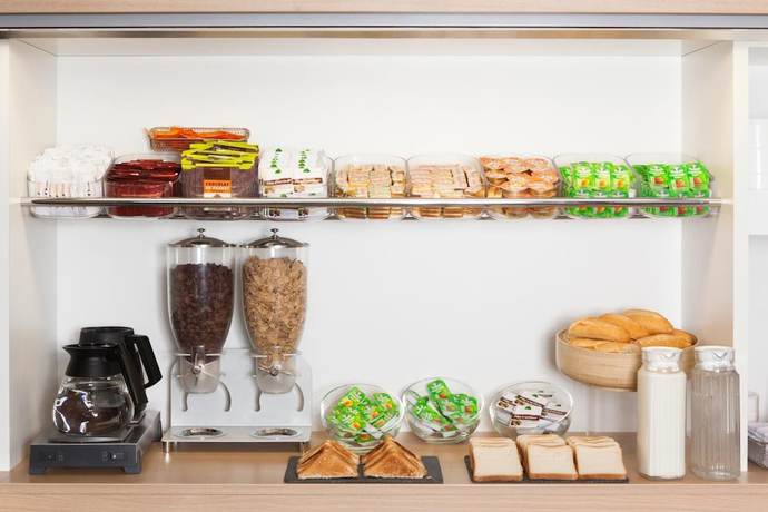 Imagen del bar/restaurante del ENZO H&Ocirc;TELS 1ER PRIX Charleville M&eacute;zi&egrave;res. Foto 6