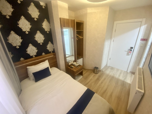 Imagen de la habitación del ERA PALACE HOTEL, Umraniye. Foto 7