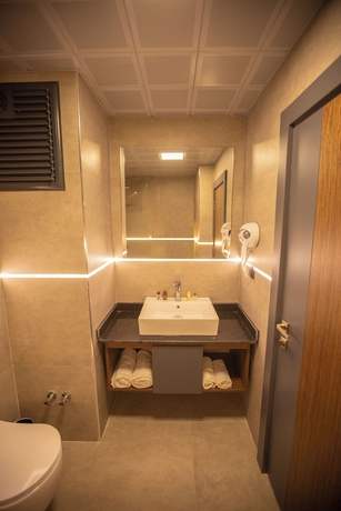 Imagen de la habitación del EVDİRHAN OTEL. Foto 7