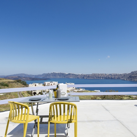 Imagen de los exteriores del Earino Suites and Villas. Foto 15