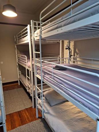 Imagen de la habitación del Easy Host Porto. Foto 18