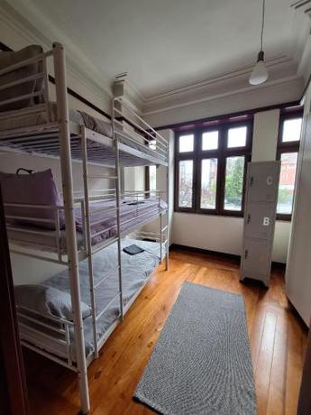 Imagen de la habitación del Easy Host Porto. Foto 19