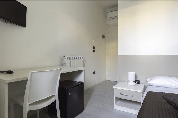 Imagen de la habitación del Easy Venice Room. Foto 2