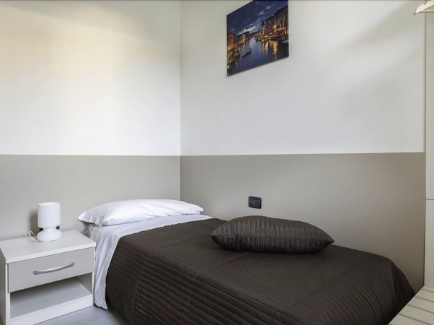 Imagen de la habitación del Easy Venice Room. Foto 8