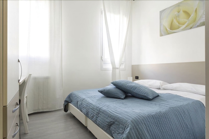 Imagen de la habitación del Easy Venice Room. Foto 14