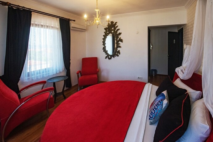 Imagen de la habitación del Ebruli Hotel. Foto 23