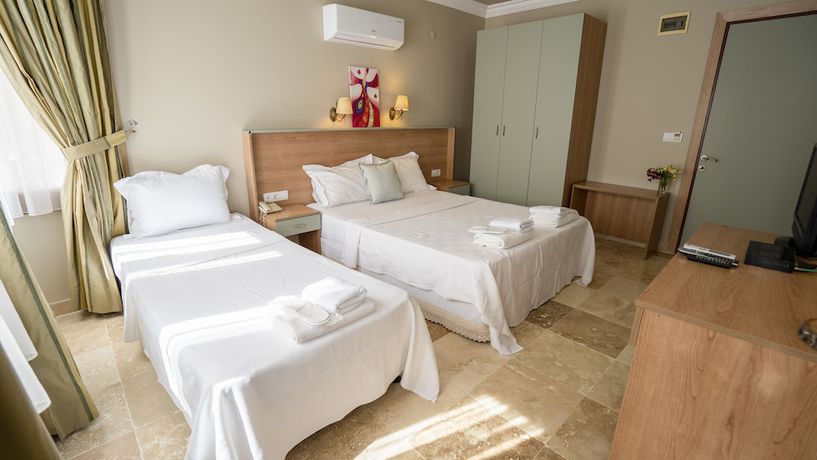Imagen de la habitación del Ebruli Otel Cunda. Foto 2