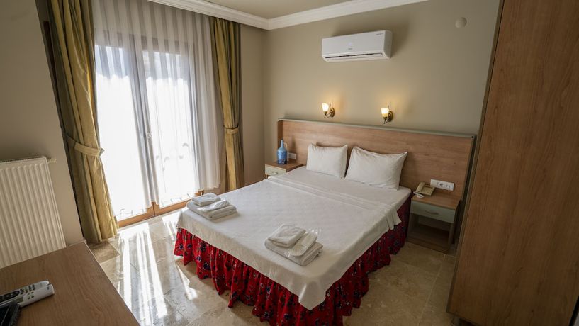 Imagen de la habitación del Ebruli Otel Cunda. Foto 4