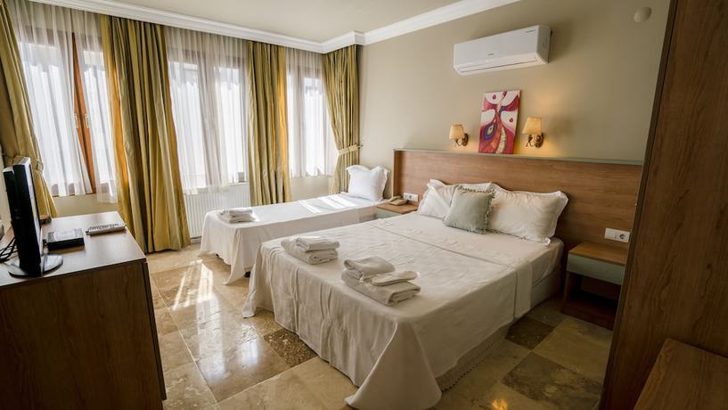 Imagen de la habitación del Ebruli Otel Cunda. Foto 8