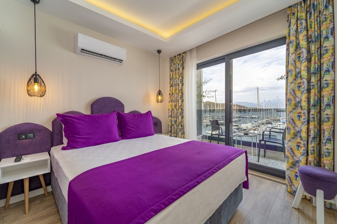 Imagen de la habitación del Ece Marina Suit. Foto 5