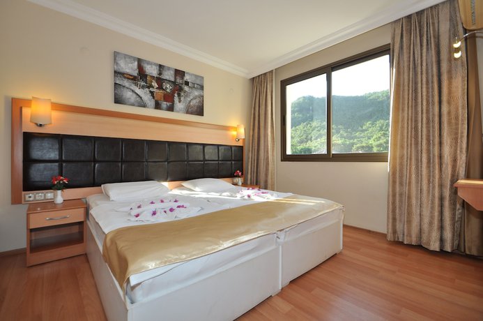 Imagen de la habitación del EcemHotel. Foto 9