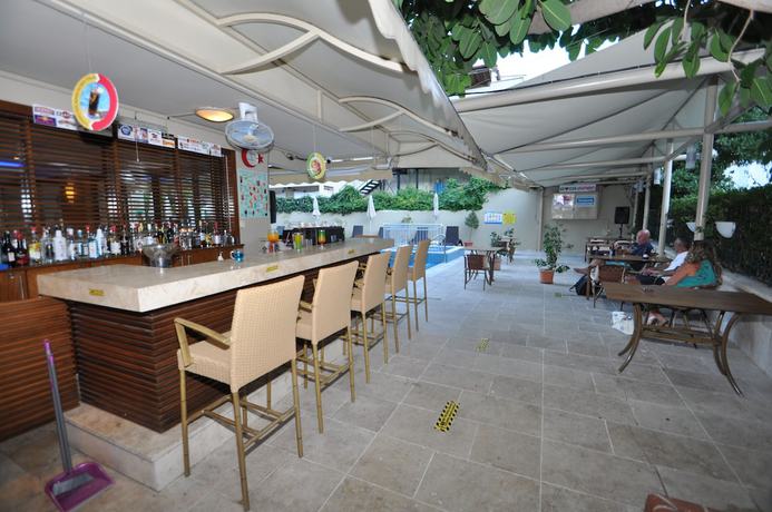 Imagen del bar/restaurante del EcemHotel. Foto 5