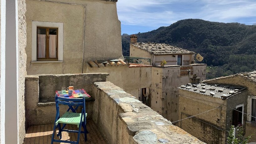 Imagen de la habitación del EcoBelmonte Albergo Diffuso. Foto 14
