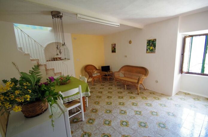 Imagen de la habitación del EcoBelmonte Albergo Diffuso. Foto 18