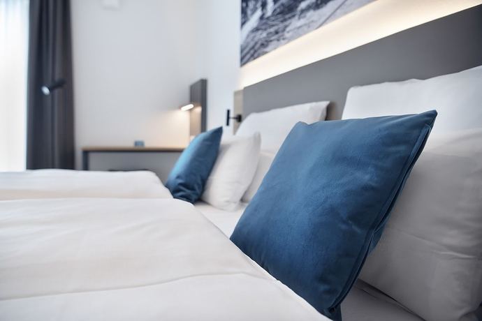 Imagen de la habitación del Ecome Hotel. Foto 16