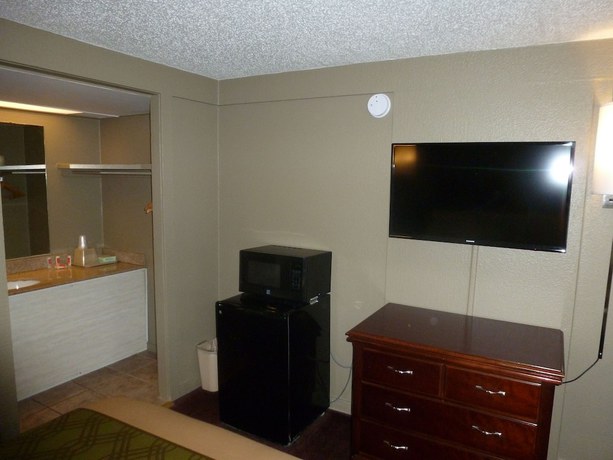 Imagen de la habitación del Econo Lodge Pittsburgh I-79. Foto 15