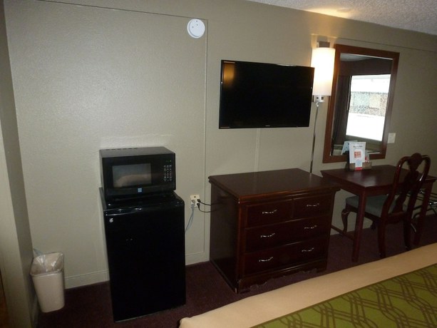 Imagen de la habitación del Econo Lodge Pittsburgh I-79. Foto 17