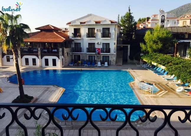 Imagen de la piscina del Edasu Hotels. Foto 19