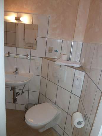 Imagen de la habitación del Edelstein-Hotel. Foto 6